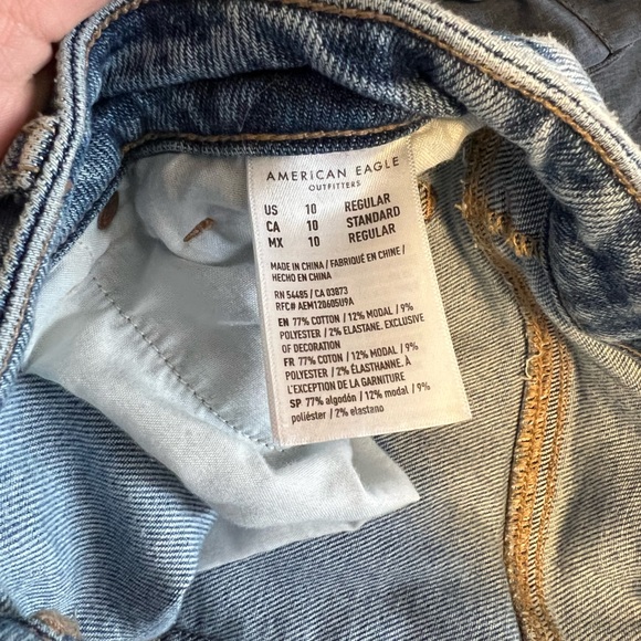 American Eagle Mom Jeans - Picture 4 of 4